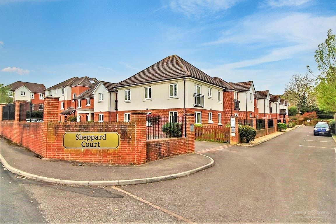 1 bed property in Chieveley Close, Reading
